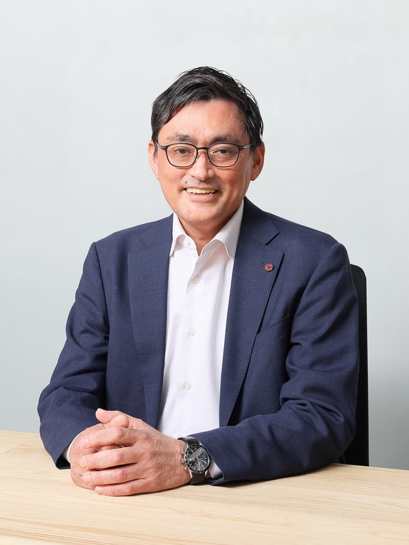 代表取締役社長 安達 竜二の写真