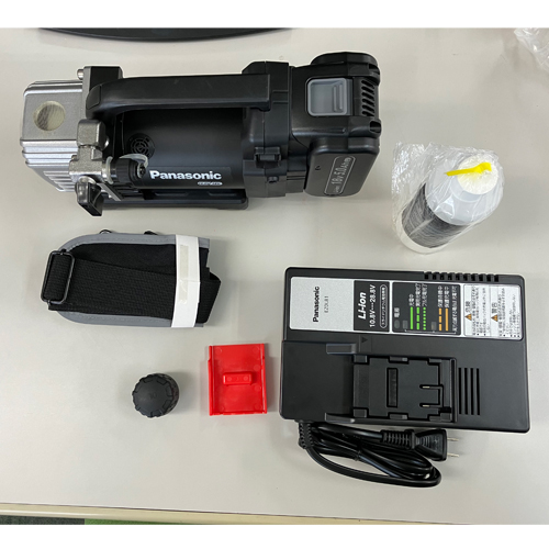 セット内容\n・本体、・充電器、・電池パック、\n・パックカバー、・アルミケース、・Oリング、\n・ポンプオイル（180ml）、・オイルドレンねじ