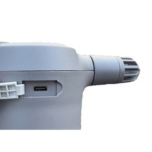 USBケーブルで充電できます