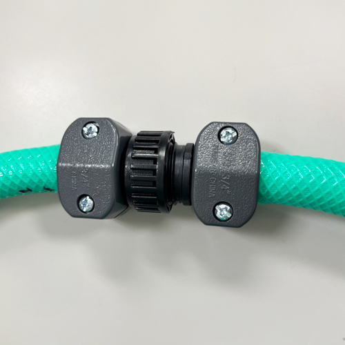 EA124GC-32A(3/4”NHメス)と合わせて使うと接続できます。