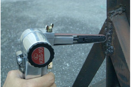 溶接のビート部やスポット部の研削に