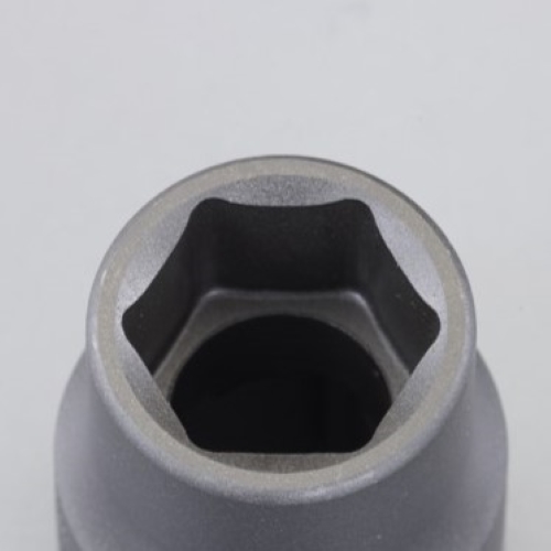 面接触により、ボルト・ナットの角を傷めなく、ソケットにかかる応力が分散されるため、耐荷重性もアップしています。