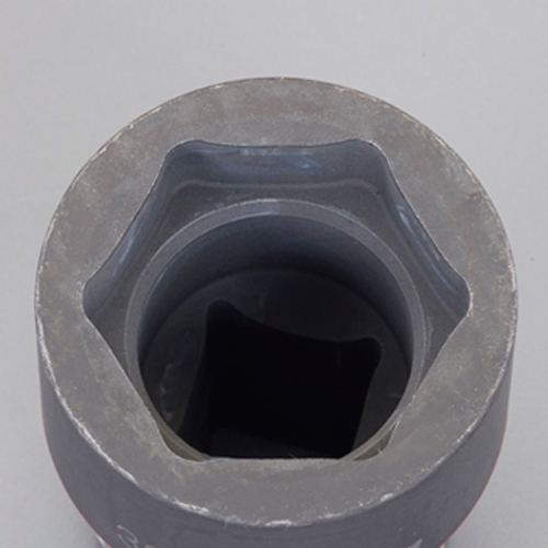 薄肉仕様のため、より使い易く、より狭い場所での作業にも対応可能