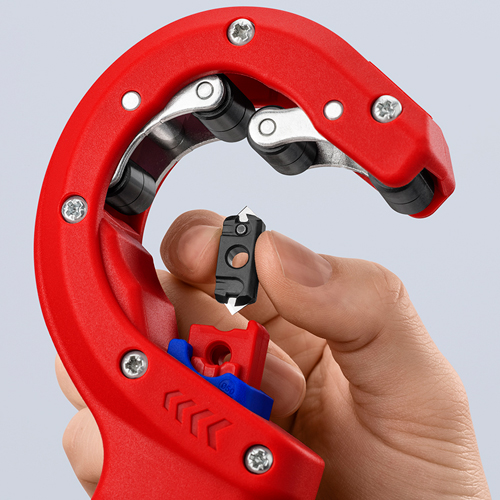 交換可能な刃は両側を使用可能