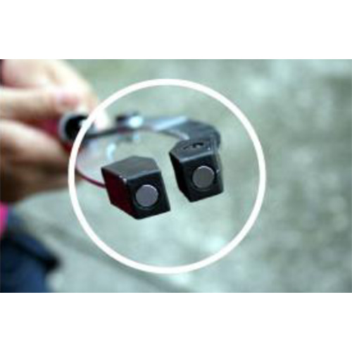 先端にはマグネットが埋め込まれています。