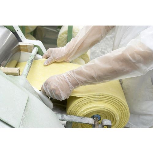 作業中のズリ落ち防止のため、袖口にゴムを入れています。