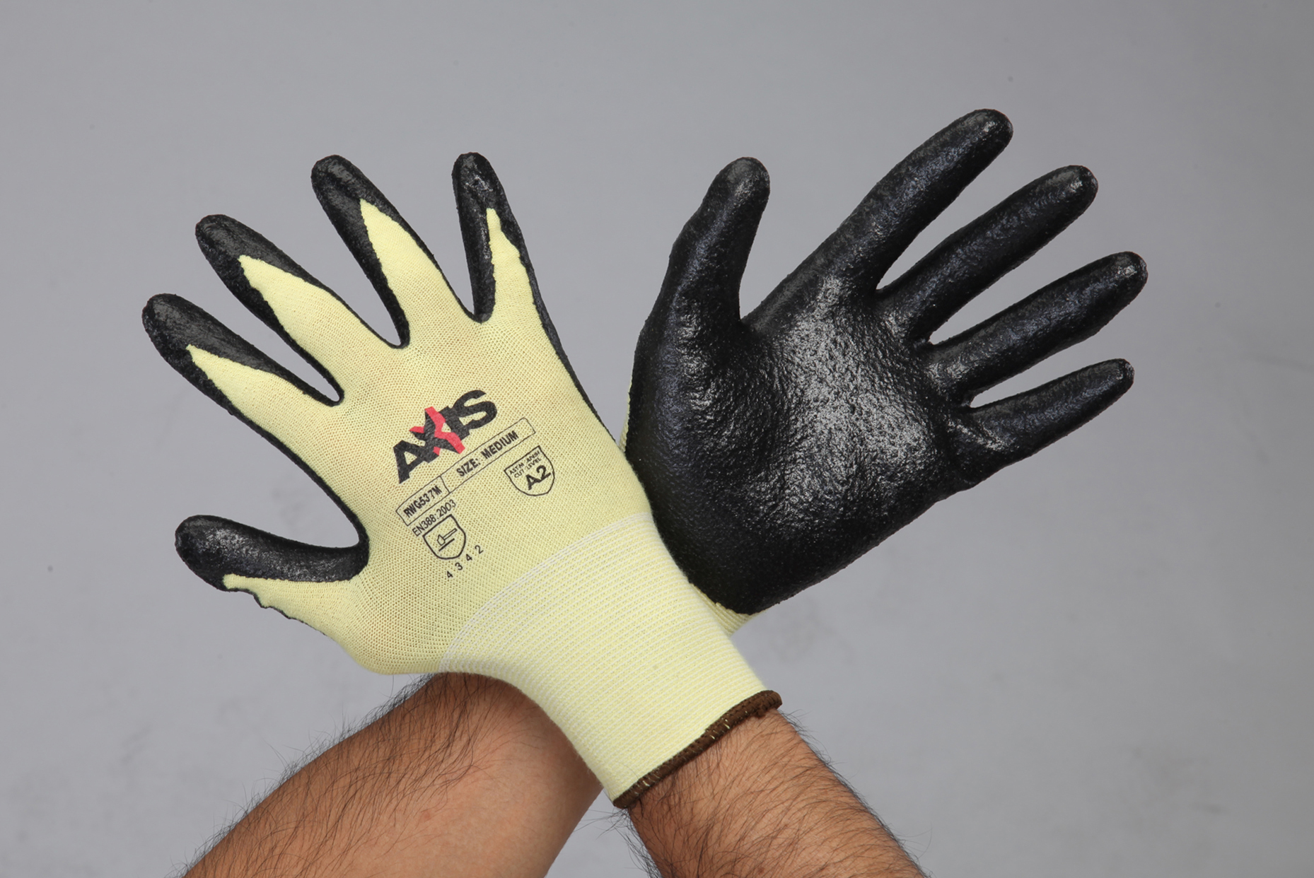 ※サイズによって裾の色は異なります。