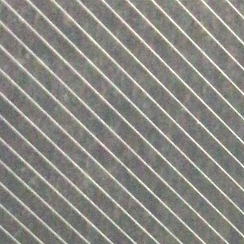 表面拡大（白ライン入り）\n※ラインが見えやすいように背景色を黒で撮影（板は透明です）