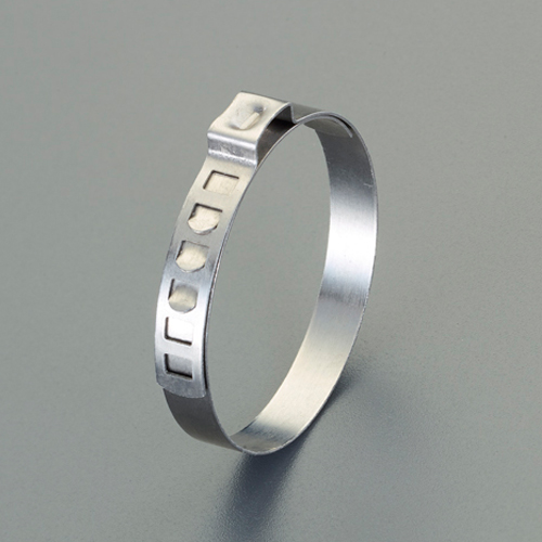 ※画像は旧品です。現商品の穴は7つあります。