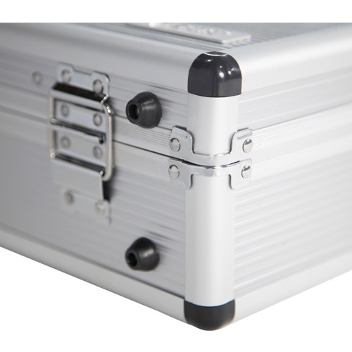 底部にはゴム足