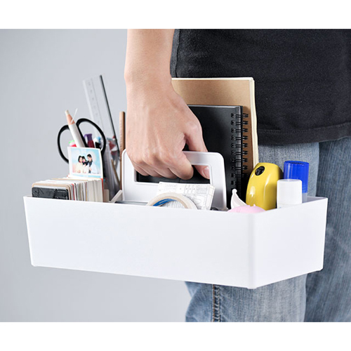 持ち運びに便利な取っ手付き