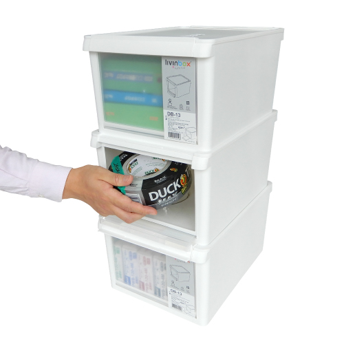 扉付きで段積み状態でも取出し可能