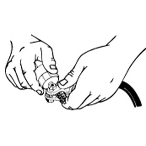 外部ブラシはケーブルクランプの掃除に。