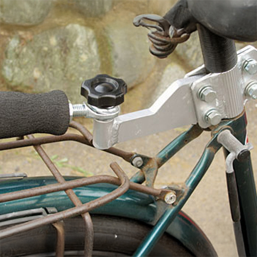 自転車のサドルに取付可能な専用金具付き