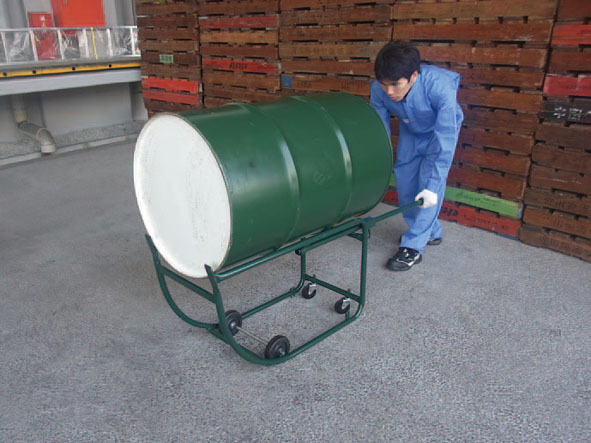 EA520H-2｜905x415x540mm/315kg ドラム缶キャリーのページ -