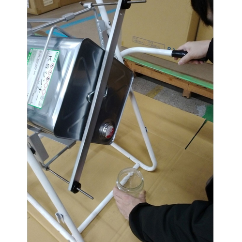 常時傾けた状態での使用が可能です。