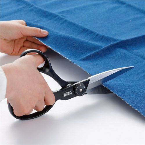 素材に合わせてダイヤルで切れ味の調整（調子出し）ができます。