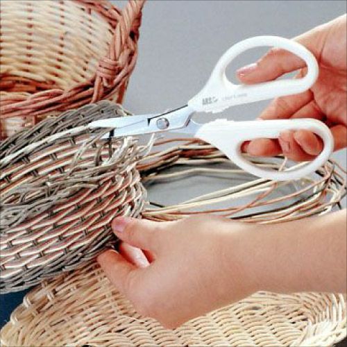 商品色はブラックです。