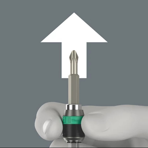 ビットを交換するとき、スリーブを前に押すだけで、ビットを簡単に取り外すことができます。