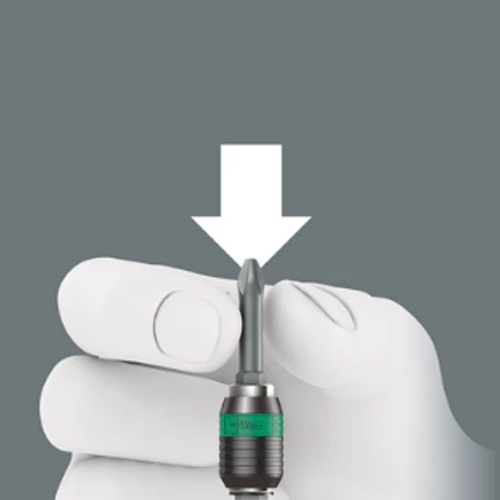 ボールロック\nスリーブを動かさずに、ビットをアダプターに装着してしっかりビットを固定することができます。