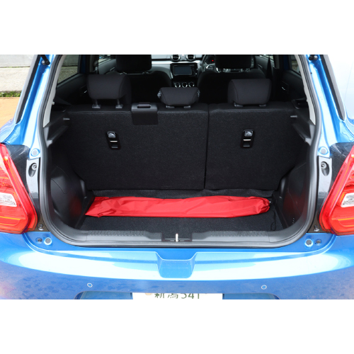 トランクにすっぽり入り、車に常備可能