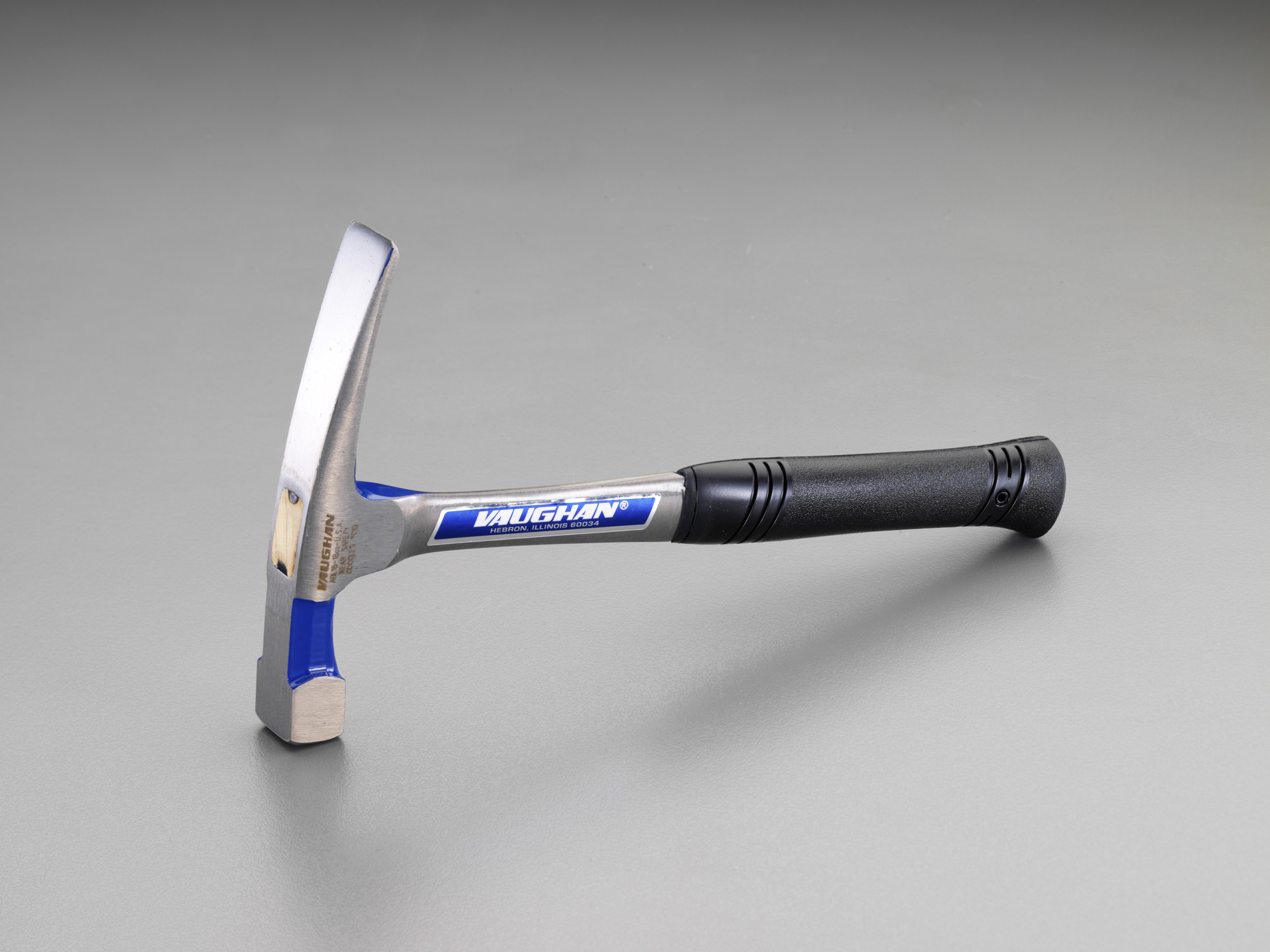 EA575VE-32｜510g レンガ工・ハンマーのページ -