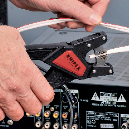 フラットケーブルのストリッピングに