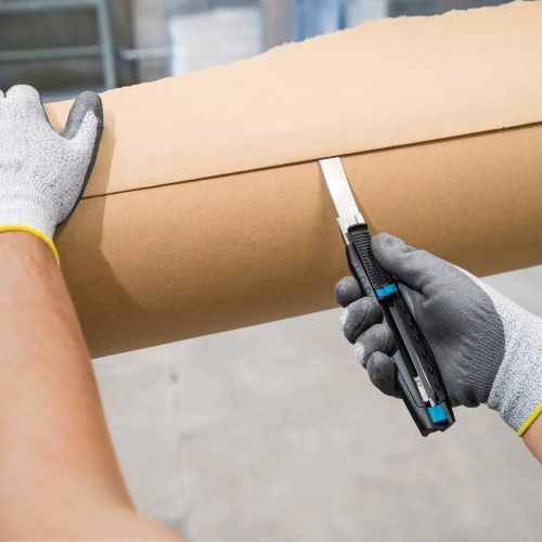 安全ナイフでありながらカッターとしても使えます。