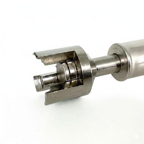 超強力ネオジム磁石3個使用でシューカップをガッチリホールド