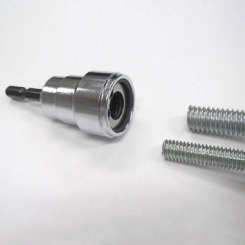 W3/8”・W1/2”ボルト対応