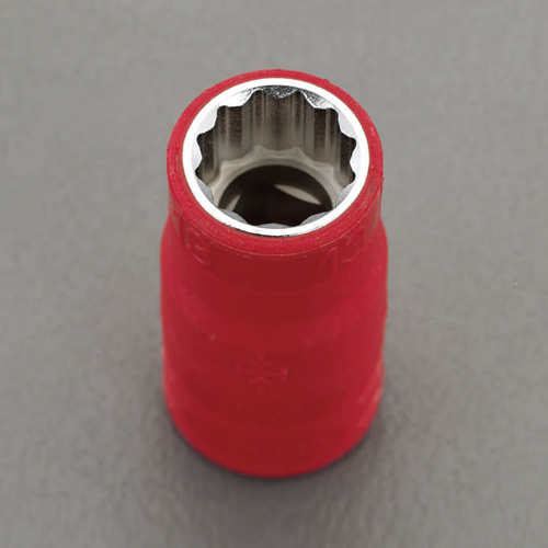 特殊樹脂による硬い絶縁材は、摩耗や割れに対しより高い耐久性を発揮します。