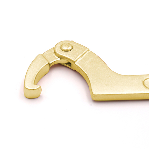 ナットのサイズに合わせてフックを調整可能