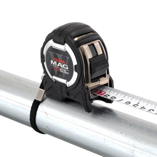 単管パイプやLGSにもガッチリ付きます。