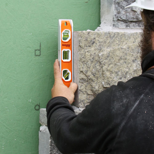 3種類の気泡管で、垂直・水平・45°を計測可能。