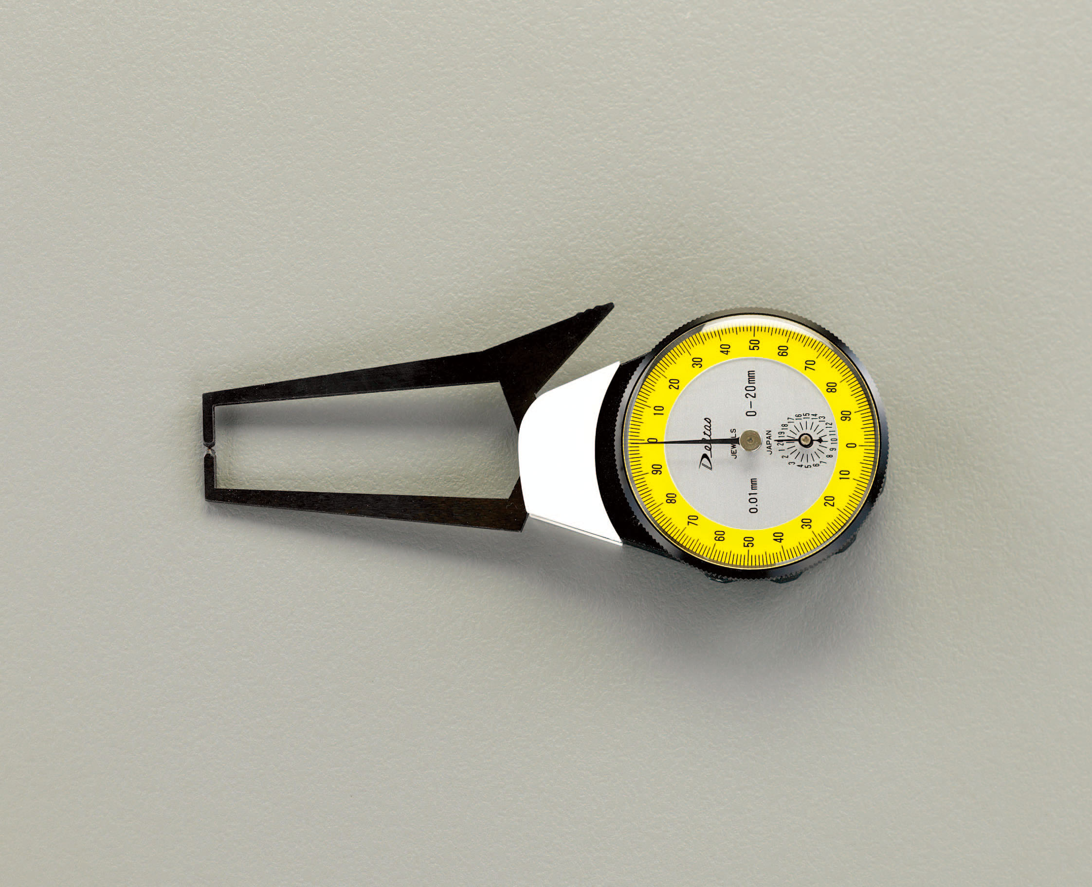 エスコ(ESCO) ダイヤルキャリパゲージ(外測用) 20-32mm EA725AC-32 ESCO エスコ 0-12mm ダイヤルキャリパゲージ(外測用) EA725AC-30