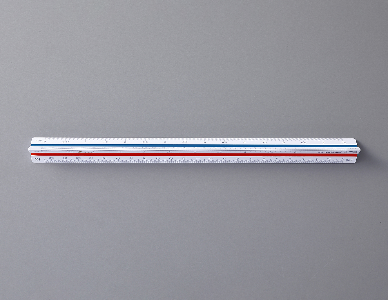 画像はEA736B-36です。