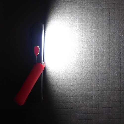 メインライト：強