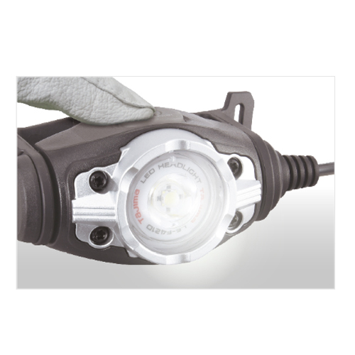 電源を入れると暗いモードから順に点灯する目と電池に優しいロースタートスイッチ採用\n