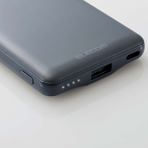 電池残量はLEDランプ点灯で確認可能