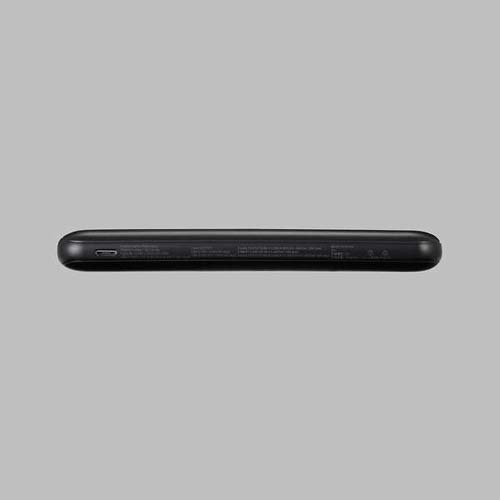 USB Micro-Bポート（電源入力側）