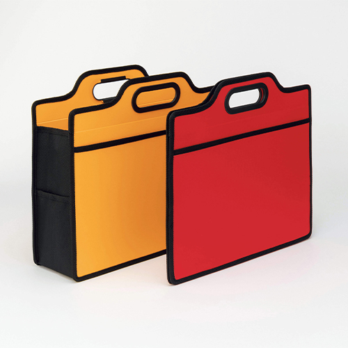 側面が布製で折りたためるので、使わない時も邪魔になりません。\n※本製品のカラーはレッドです。