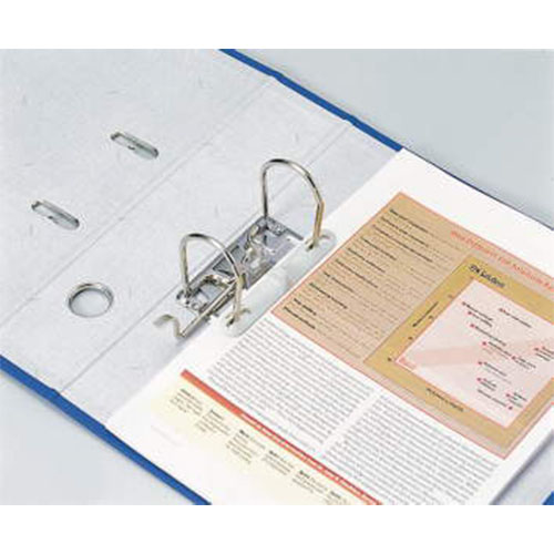 書類をしっかり押さえる樹脂製の押え具が付いています。