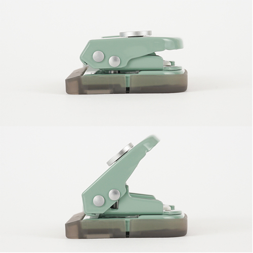 ワンタッチでできるハンドルロックでコンパクトに収納\n※画像は色違いです。