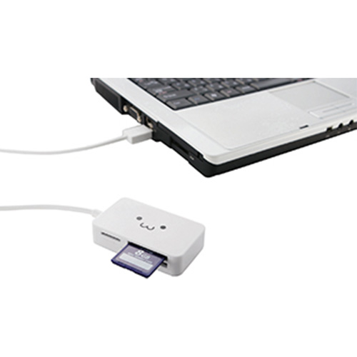 パソコンに接続するだけで使える\n※画像は色違いです