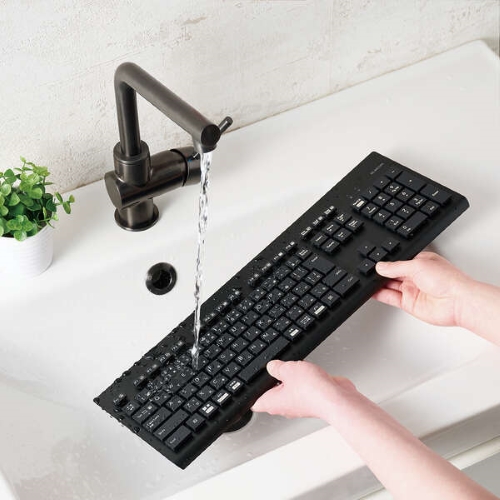 IPX5対応の防水設計で水洗いが可能なため、キーボード本体を清潔に保てます。