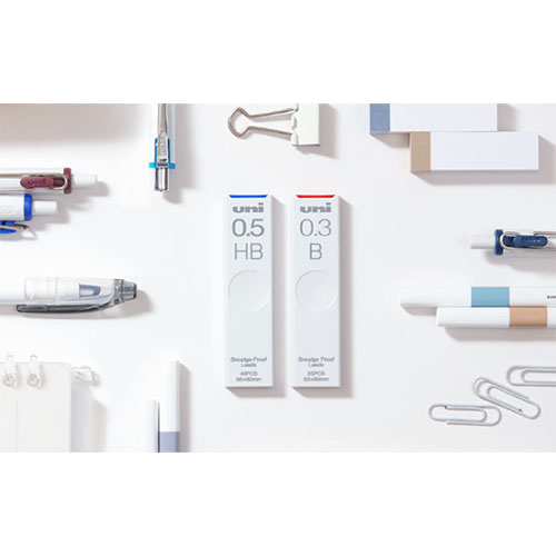 シンプルなデザインのケース