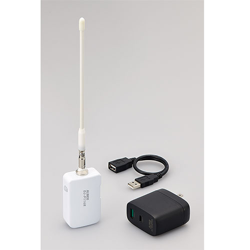 USBアダプター、USBケーブル付属