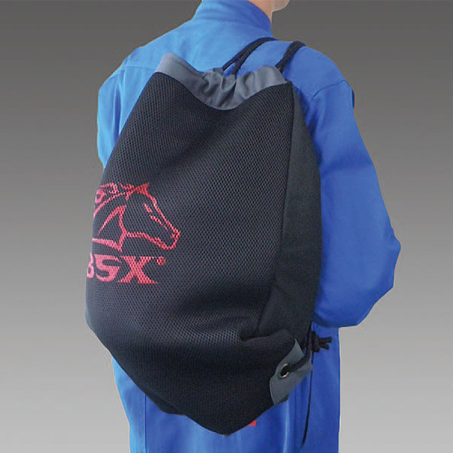 溶接面も入る約55リットルの大容量巾着バッグ付き