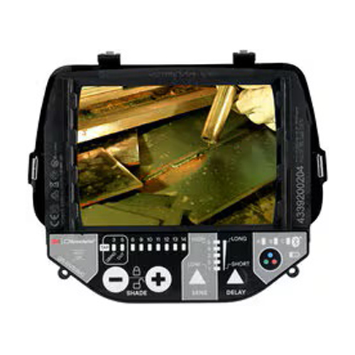 通常時でも遮光時でもより明るくリアルな視界が得られます。