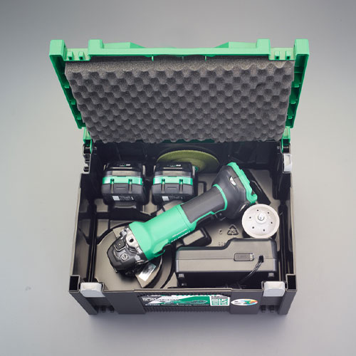 グラインダー本体、バッテリー×2、充電器、レジノイドフレキシブル砥石×1、防振形サイドハンドル、スパナ、六角棒スパナ、電池カバー、樹脂ケース